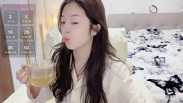 T-LL77- online show from February 11, 2026, 3:23 pm