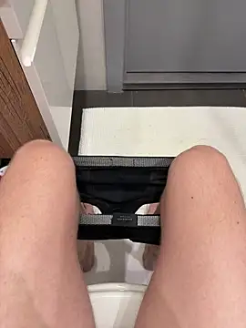 Snapshot of myPriority01 chatting on October 2, 2025, 6:28 am myPriority01 online show from October 2, 2025, 6:28 am