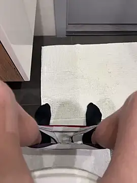 Snapshot of myPriority01 chatting on September 27, 2025, 8:59 pm myPriority01 online show from September 27, 2025, 8:59 pm