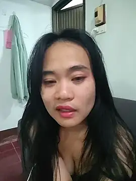 YayeeShow online show from February 17, 2026, 9:12 pm