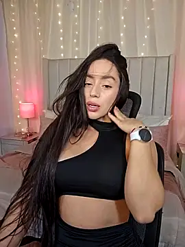 Snapshot of AriadnaTaylor chatting on July 17, 2026, 8:50 pm AriadnaTaylor online show from July 17, 2026, 8:50 pm