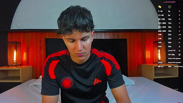 Leo Savage  online show from April 20, 2026, 3:53 am