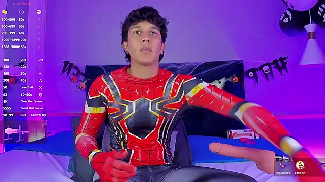 Leo Savage  online show from October 27, 2025, 4:02 am