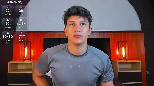 Leo Savage  online show from May 11, 2026, 4:25 am