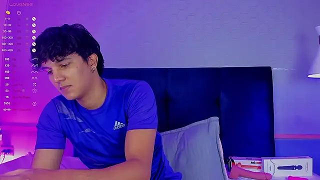 Leo Savage  online show from November 9, 2025, 3:54 am