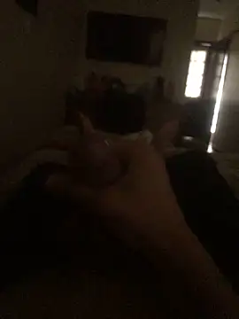 henriquexz244 online show from October 6, 2025, 4:41 pm