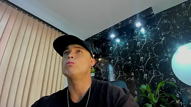 Alexander ferre online show from October 15, 2025, 12:57 pm