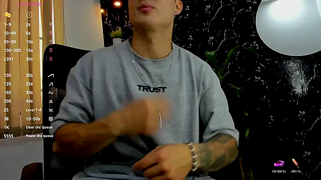 Alexander ferre online show from September 29, 2025, 1:50 pm