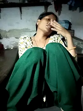 SEXY-MAHI4 online show from November 14, 2025, 1:04 pm