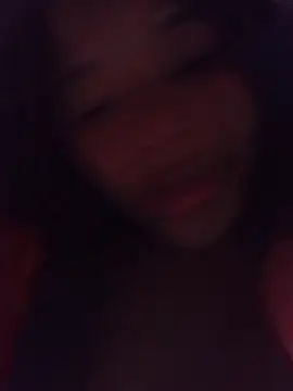 Nahomi Rivera online show from November 16, 2025, 8:46 pm