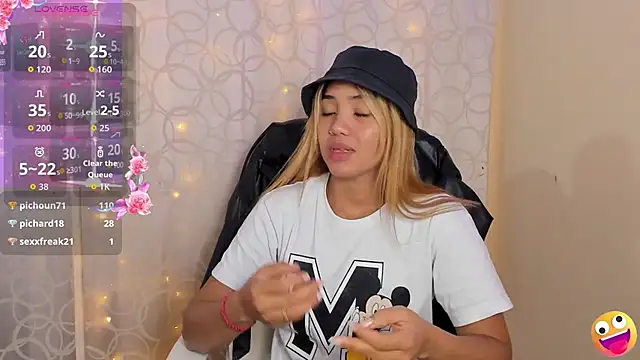 kata22sofia online show from December 1, 2025, 3:02 pm