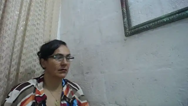 gabbyparker  online show from May 26, 2026, 10:13 am