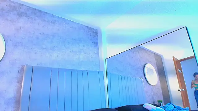 Snapshot of karla-ruiz chatting on November 10, 2025, 7:08 pm karla-ruiz online show from November 10, 2025, 7:08 pm