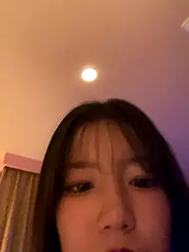 Snapshot of happy_hino chatting on December 18, 2025, 9:58 am happy hino online show from December 18, 2025, 9:58 am