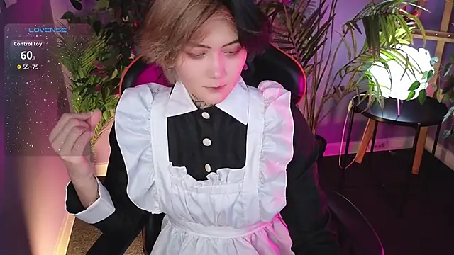 Snapshot of GothXRaven chatting on December 3, 2025, 12:59 pm GothXRaven online show from December 3, 2025, 12:59 pm