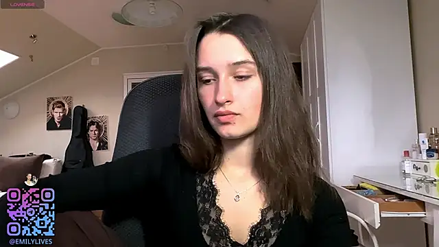 DarlineBrustera online show from April 19, 2026, 2:29 pm