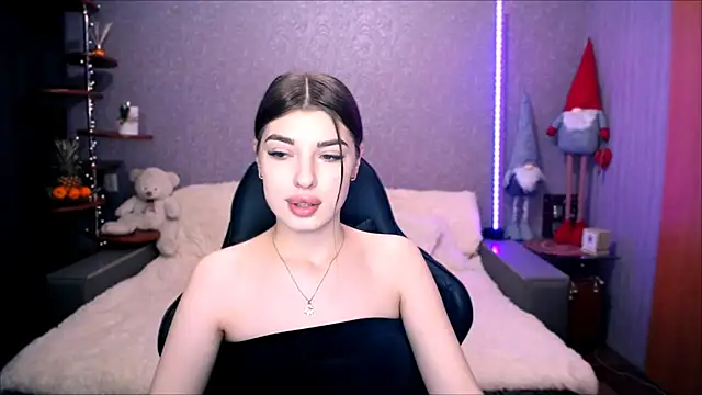 Snapshot of Dianaa_Lee0 chatting on December 17, 2025, 9:53 pm Dianaa Lee0 online show from December 17, 2025, 9:53 pm