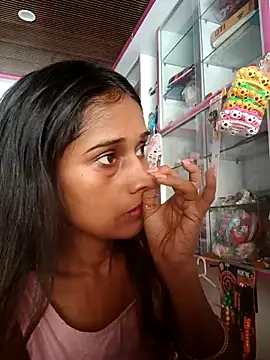 Snapshot of hotshreya69 chatting on September 28, 2025, 6:31 am hotshreya69 online show from September 28, 2025, 6:31 am