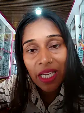 Snapshot of hotshreya69 chatting on September 18, 2025, 8:28 am hotshreya69 online show from September 18, 2025, 8:28 am