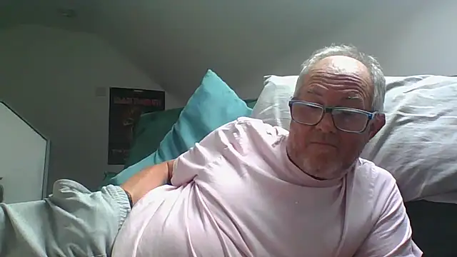 naughtygrandad1 online show from May 19, 2026, 5:09 pm