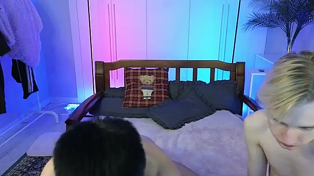 Snapshot of saintlauren1 chatting on November 27, 2025, 7:14 pm saintlauren1 online show from November 27, 2025, 7:14 pm