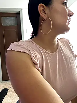 Rouse69  online show from October 4, 2025, 9:11 am