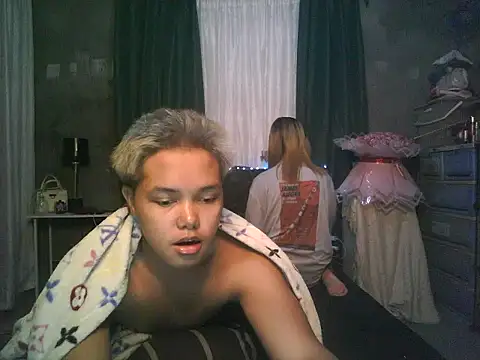Snapshot of Sweet-shopia chatting on May 23, 2026, 2:16 pm Sweet-shopia online show from May 23, 2026, 2:16 pm