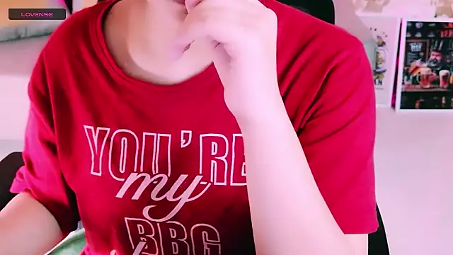 My Rose online show from April 15, 2026, 3:05 pm