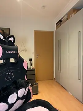 OliviaaFischer online show from February 20, 2026, 11:45 am