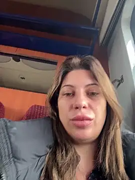 Snapshot of AlexAlice12 chatting on October 12, 2025, 11:33 am AlexAlice12 online show from October 12, 2025, 11:33 am