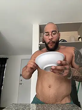 Andrew Johnnson online show from October 22, 2025, 9:03 pm