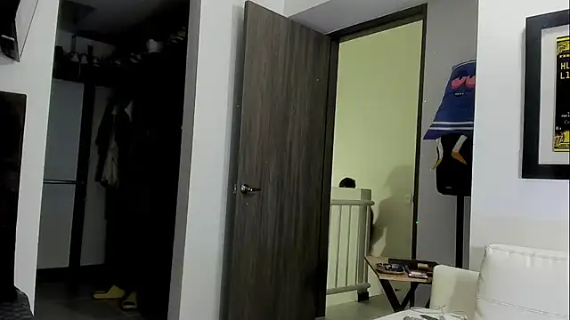Snapshot of Andrew_Johnnson chatting on June 23, 2026, 4:10 am Andrew Johnnson online show from June 23, 2026, 4:10 am