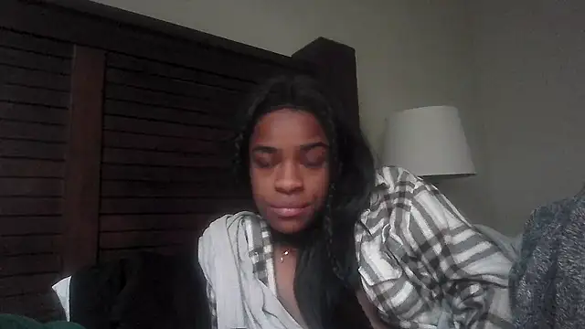 Marlowlovee online show from January 6, 2026, 4:22 pm