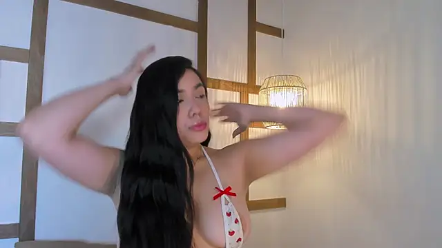 Snapshot of RenataLeclair chatting on January 6, 2026, 4:33 pm RenataLeclair online show from January 6, 2026, 4:33 pm