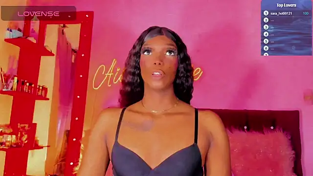 Sara hot12112 online show from April 19, 2026, 6:10 pm