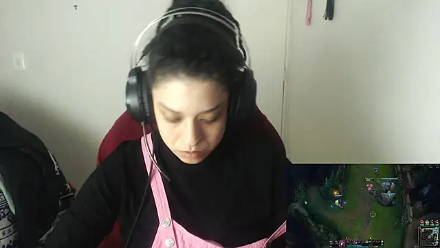 miss carmila1 online show from October 31, 2025, 11:11 pm