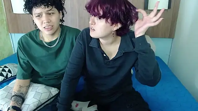 JadeAndJess  online show from September 14, 2025, 2:17 pm