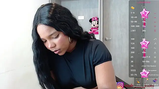 Chanell mina online show from November 23, 2025, 4:22 am