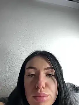 Snapshot of karrr__aaa chatting on October 8, 2025, 8:31 pm karrr aaa online show from October 8, 2025, 8:31 pm