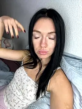 Snapshot of karrr__aaa chatting on October 3, 2025, 8:54 pm karrr aaa online show from October 3, 2025, 8:54 pm