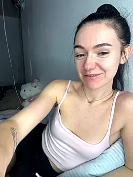 Snapshot of karrr__aaa chatting on December 14, 2025, 10:15 pm karrr aaa online show from December 14, 2025, 10:15 pm