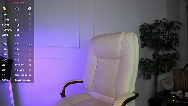Blessed Molly online show from June 18, 2026, 7:18 am