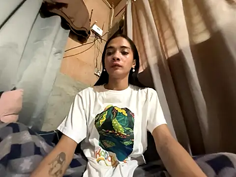 Snapshot of anastasia_cums chatting on October 6, 2025, 2:35 am anastasia cums online show from October 6, 2025, 2:35 am