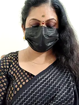 Snapshot of Sweetie_swetha37 chatting on December 22, 2025, 9:31 am Sweetie swetha37 online show from December 22, 2025, 9:31 am