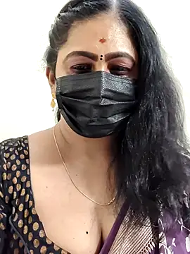 Snapshot of Sweetie_swetha37 chatting on March 5, 2026, 2:35 pm Sweetie swetha37 online show from March 5, 2026, 2:35 pm