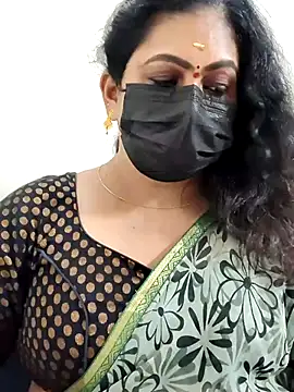 Snapshot of Sweetie_swetha37 chatting on December 19, 2025, 10:23 pm Sweetie swetha37 online show from December 19, 2025, 10:23 pm