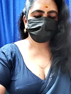 Snapshot of Sweetie_swetha37 chatting on February 2, 2026, 2:21 am Sweetie swetha37 online show from February 2, 2026, 2:21 am