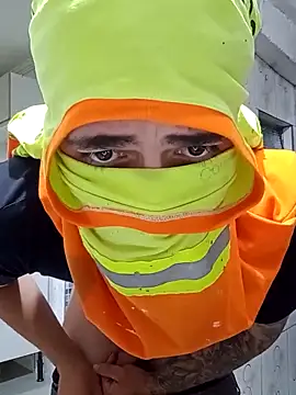 Picademel2525 online show from September 24, 2025, 11:39 am