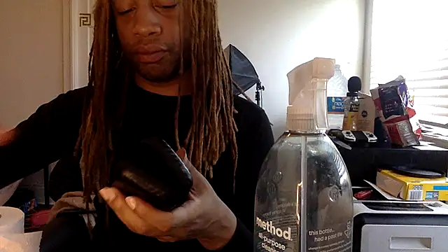 Diodre Benyoon online show from April 7, 2026, 10:33 pm