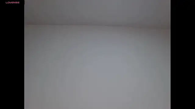 Snapshot of Gia_Lee chatting on November 6, 2025, 3:32 am Gia Lee online show from November 6, 2025, 3:32 am